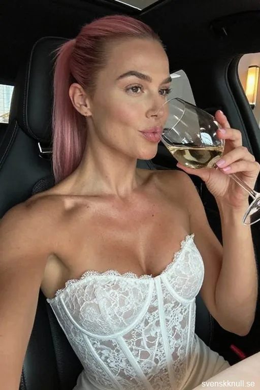 Linn27_Stockholm, 27 ans à Fittja