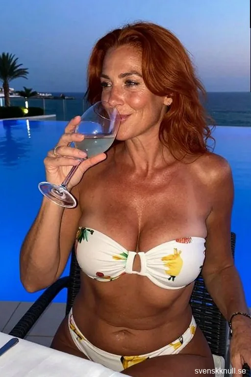 Ljus44, 44 ans à Gothenburg